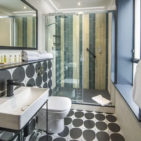 Arthaus Hotel 4*